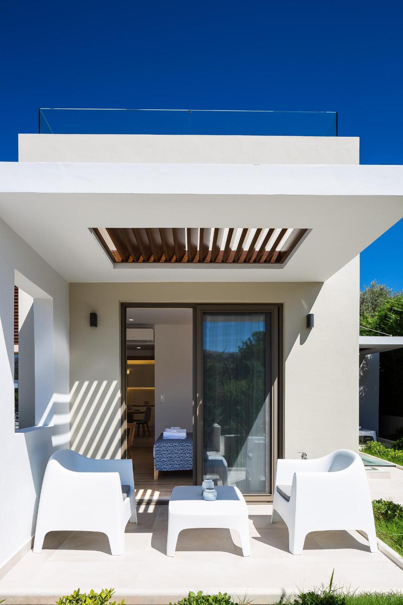 Vasilios Villa, With Pool, Gym & Close To Beach, By Thinkvilla Loutra Dış mekan fotoğraf