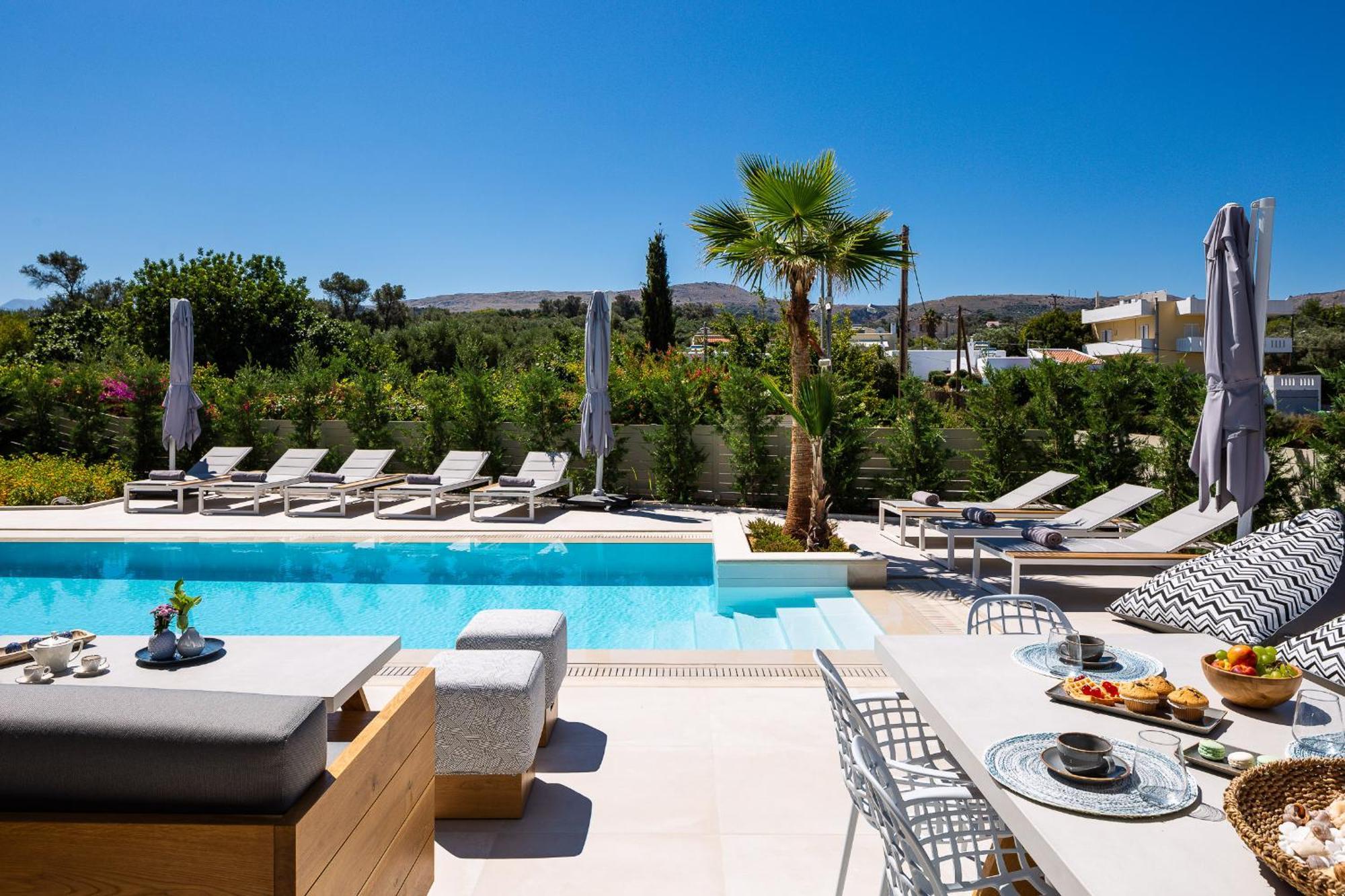 Vasilios Villa, With Pool, Gym & Close To Beach, By Thinkvilla Loutra Dış mekan fotoğraf