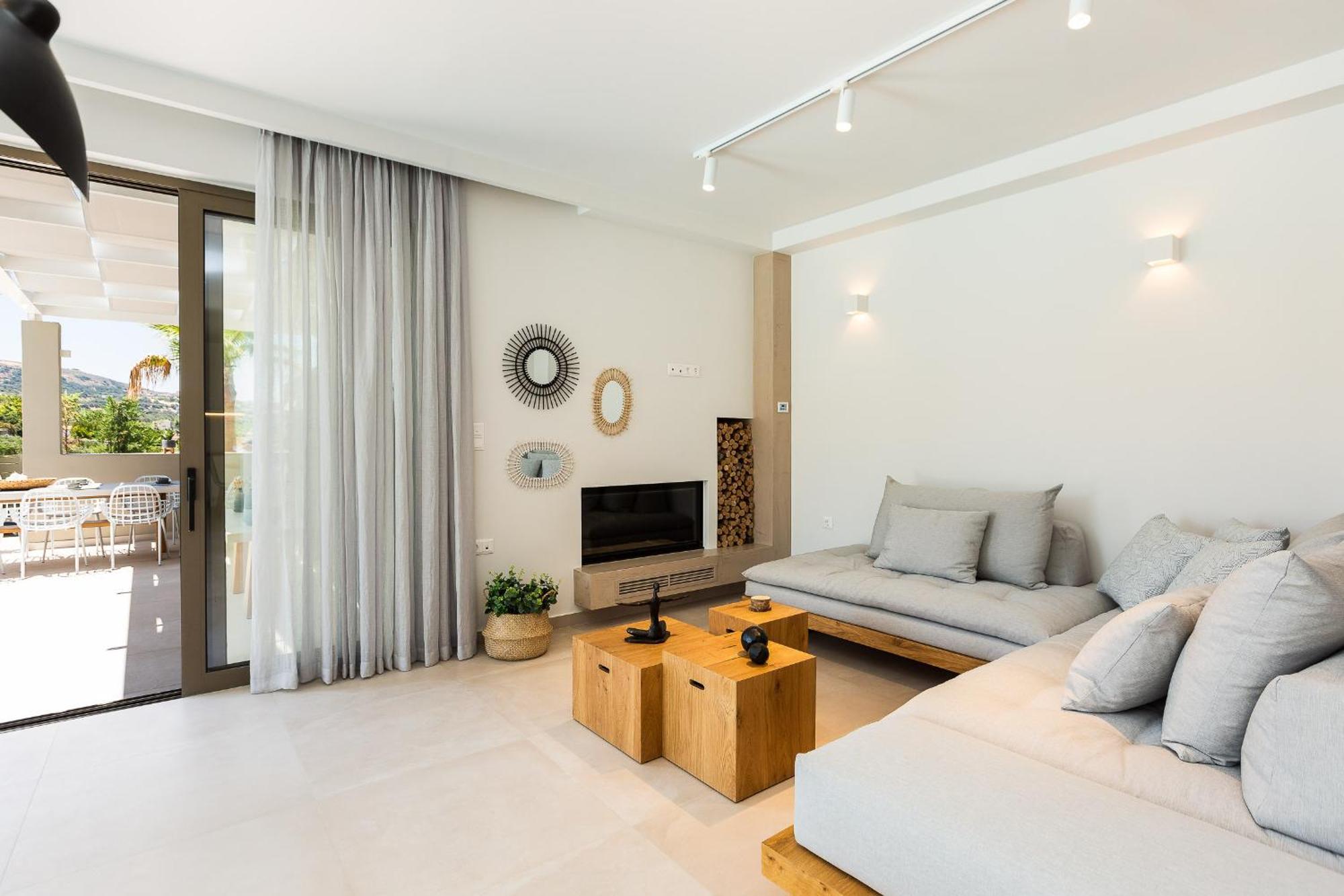 Vasilios Villa, With Pool, Gym & Close To Beach, By Thinkvilla Loutra Dış mekan fotoğraf